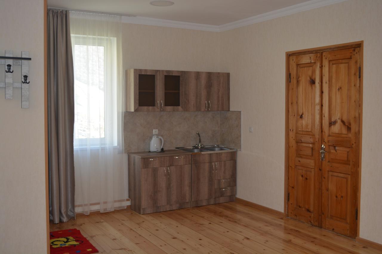 Ekaterine Guest House Kazbegi Exterior foto