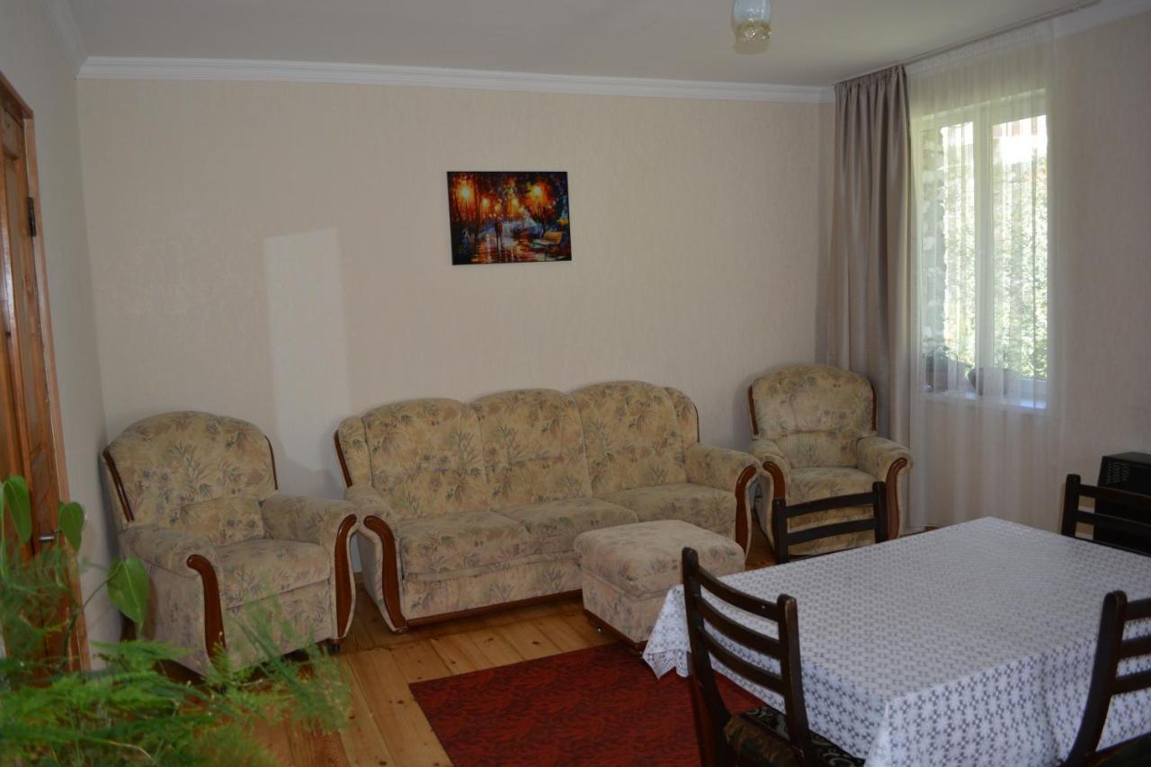 Ekaterine Guest House Kazbegi Exterior foto