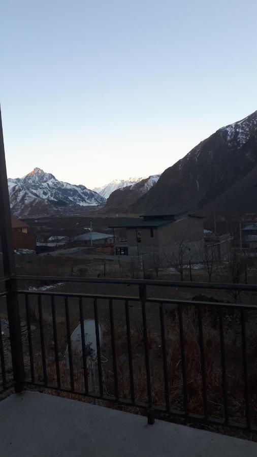 Ekaterine Guest House Kazbegi Exterior foto